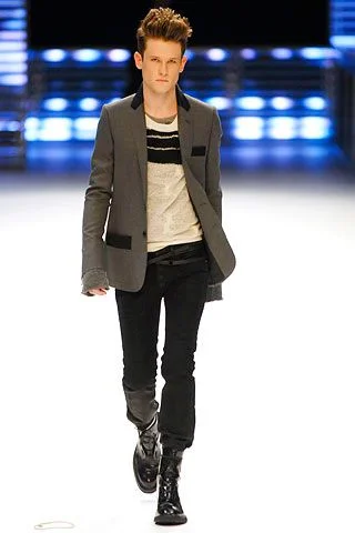 Look 25